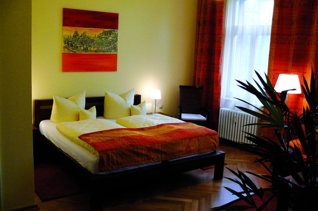 Villa Am Park Erfurt Rum bild