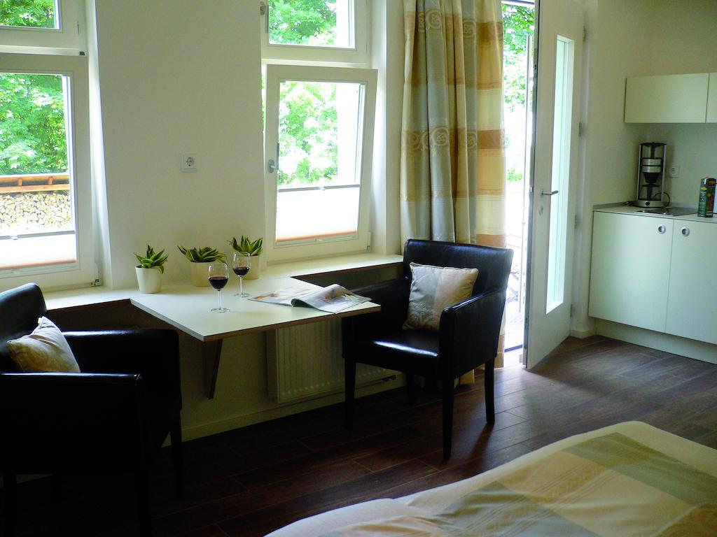 Villa Am Park Erfurt Rum bild