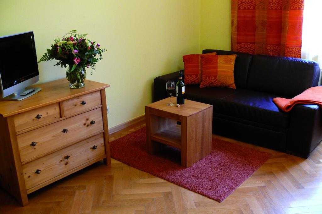 Villa Am Park Erfurt Rum bild